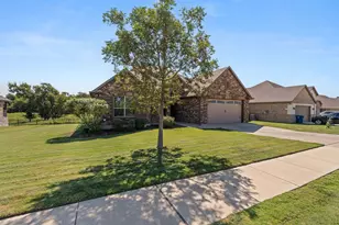 1205 Carnoustie Dr, Ennis, TX 75119 - Photo 28