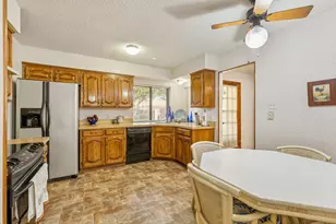 2009 Glenbrook Meadows Dr, Garland, TX 75040 - Photo 18