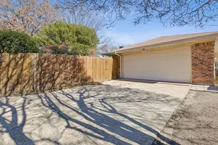 2009 Glenbrook Meadows Dr, Garland, TX 75040 - Photo 26