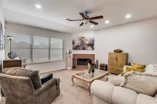 1520 Lakeside Dr, Glenn Heights, TX 75154 - Photo 4