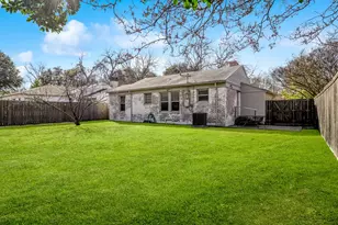 5422 Stoneleigh Ave, Dallas, TX 75235 - Photo 16