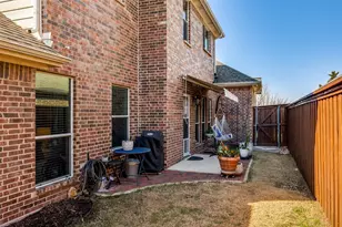 2212 Paige Ct, Carrollton, TX 75006 - Photo 36