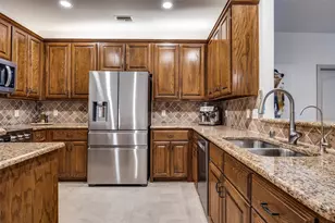 2212 Paige Ct, Carrollton, TX 75006 - Photo 18