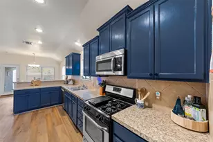 1514 Greenbrier Dr, Van Alstyne, TX 75495 - Photo 4
