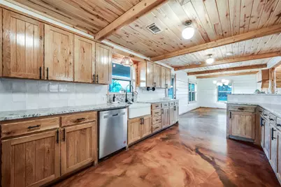 1353 Spring Creek Road, Collinsville, TX 76233 - Photo 14