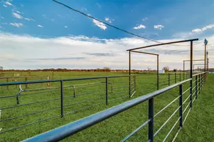 1353 Spring Creek Rd, Collinsville, TX 76233 - Photo 38