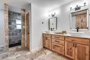 1353 Spring Creek Rd, Collinsville, TX 76233 - Photo 18