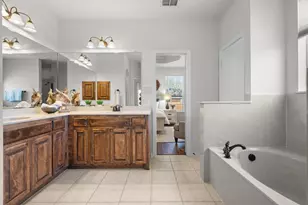 425 Locksley Ct, Saginaw, TX 76179 - Photo 18