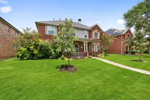 1104 Churchill Dr, Frisco, TX 75036 - Photo 2