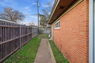 1809 James St, Irving, TX 75061 - Photo 28
