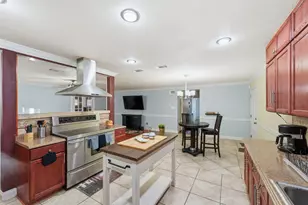 1809 James St, Irving, TX 75061 - Photo 6