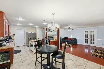 1809 James Street, Irving, TX 75061 - Photo 2