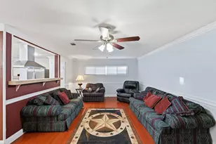 1809 James St, Irving, TX 75061 - Photo 10