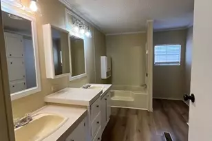 18797 Hilltop Dr, Lindale, TX 75771 - Photo 8