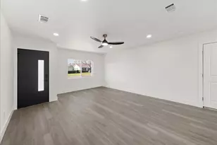 2903 Lowell Dr, Irving, TX 75062 - Photo 6