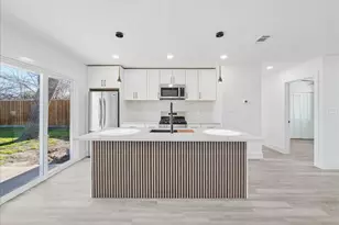 2903 Lowell Dr, Irving, TX 75062 - Photo 14