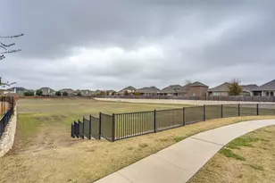 10801 Brownwood Pl, McKinney, TX 75071 - Photo 30