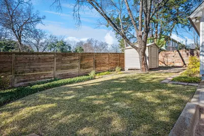 8803 San Leandro Drive, Dallas, TX 75218 - Photo 32