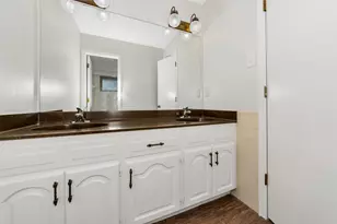 1631 Idlewood Dr, Sherman, TX 75092 - Photo 16