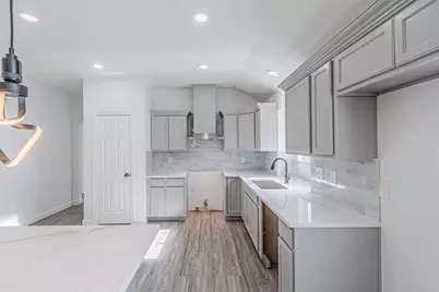 875 Grace Lane, Irving, TX 75061 - Photo 12