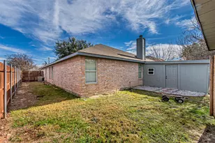 875 Grace Ln, Irving, TX 75061 - Photo 36