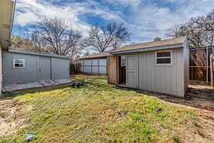 875 Grace Ln, Irving, TX 75061 - Photo 38