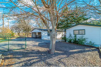 13589 Sam Reynolds Road, Justin, TX 76247 - Photo 30