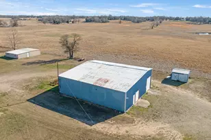 4060 Cr 36220, Sumner, TX 75486 - Photo 32