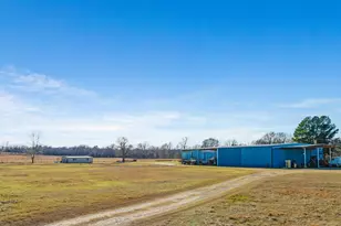 4060 Cr 36220, Sumner, TX 75486 - Photo 30