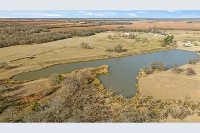 4060 Cr 36220, Sumner, TX 75486 - Photo 40