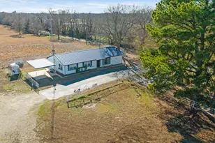 4060 Cr 36220, Sumner, TX 75486 - Photo 8