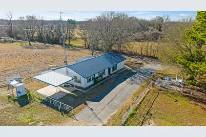 4060 Cr 36220, Sumner, TX 75486 - Photo 10
