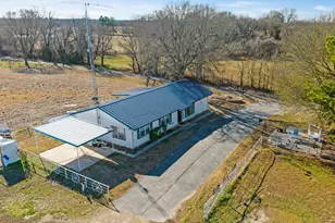 4060 Cr 36220, Sumner, TX 75486 - Photo 10