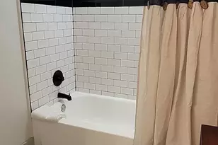 910 Baird St, Cleburne, TX 76033 - Photo 14