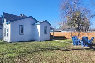 910 Baird St, Cleburne, TX 76033 - Photo 6