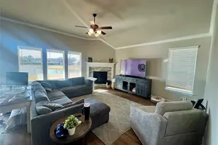1057 Mickelson Dr, Granbury, TX 76048 - Photo 8
