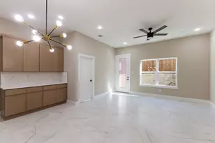 2370 Usman Dr, Irving, TX 75062 - Photo 4