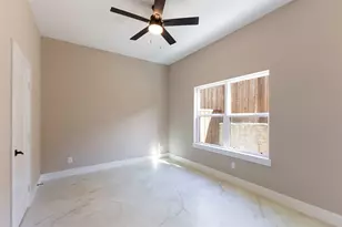 2374 Usman Dr, Irving, TX 75062 - Photo 6