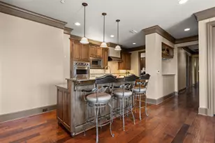 501 Samuels Ave, Fort Worth, TX 76102 - Photo 8