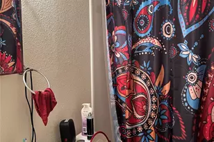 912 Ritchey St, Gainesville, TX 76240 - Photo 8