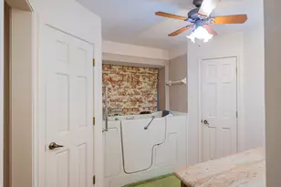 4907 Millsprings Ct, Arlington, TX 76017 - Photo 22