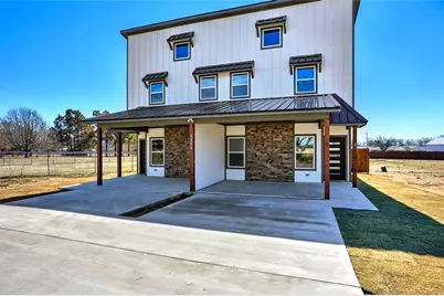 1304 Country Road #B, Whitesboro, TX 76273 - Photo 1