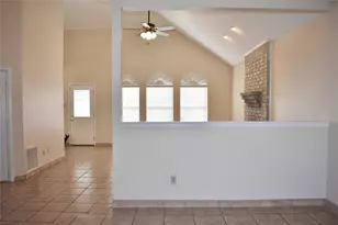 803 Switzer Ln, Cedar Hill, TX 75104 - Photo 6