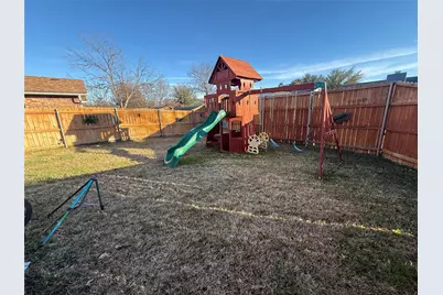 2104 Victoria Road, Carrollton, TX 75007 - Photo 18