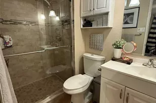 2104 Victoria Rd, Carrollton, TX 75007 - Photo 12