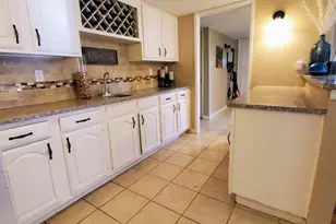 2104 Victoria Rd, Carrollton, TX 75007 - Photo 10