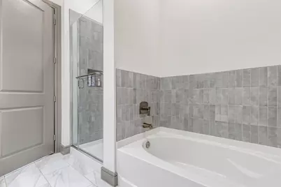 2700 Old Denton Road #2203, Carrollton, TX 75007 - Photo 10