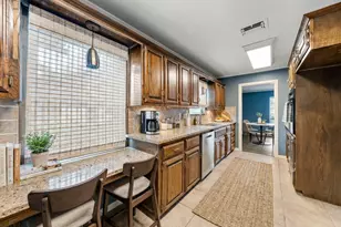 740 Wedgewood Dr, Woodway, TX 76712 - Photo 6