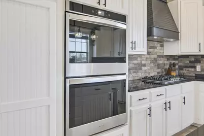 278 Leuschner Road, Elm Mott, TX 76640 - Photo 18