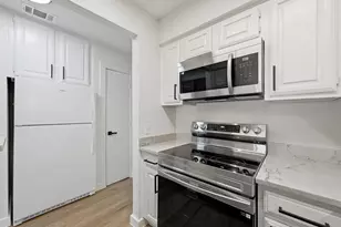 2527 Shady Ridge Dr, Bedford, TX 76021 - Photo 14